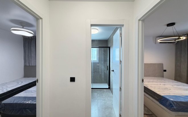 Resale - Town House -
Torrevieja - Miramar - Torre Del Moro