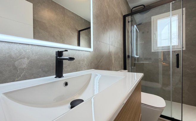 Resale - Town House -
Torrevieja - Miramar - Torre Del Moro