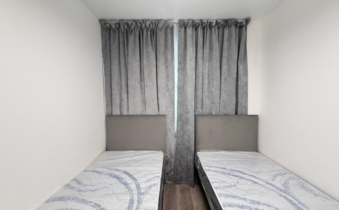 Resale - Town House -
Torrevieja - Miramar - Torre Del Moro