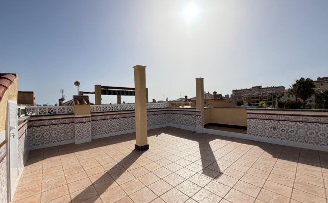 Resale - Town House -
Torrevieja - Miramar - Torre Del Moro
