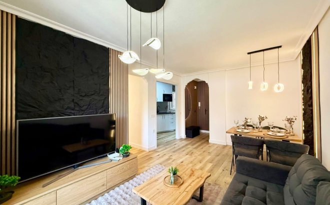Resale - Apartment -
Torrevieja - Playa del Cura