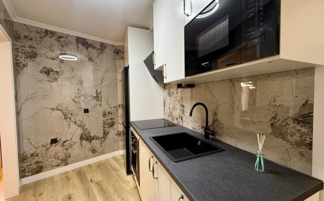 Resale - Apartment -
Torrevieja - Playa del Cura