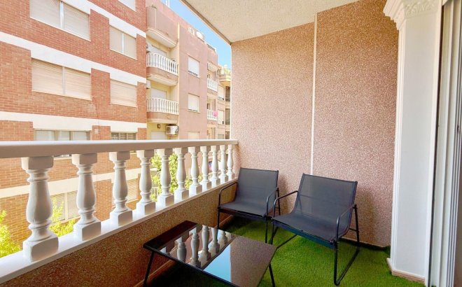Resale - Apartment -
Torrevieja - Playa del Cura
