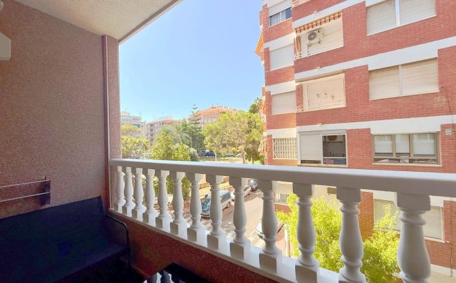 Resale - Apartment -
Torrevieja - Playa del Cura