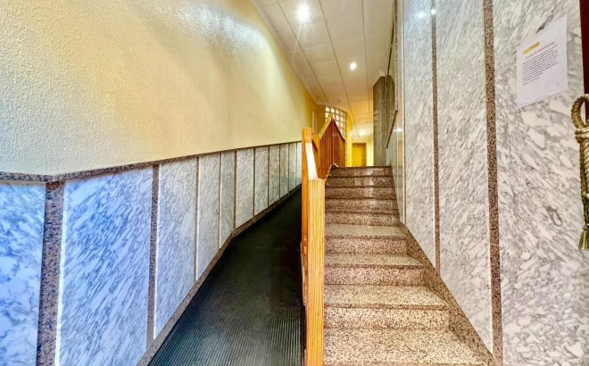 Resale - Apartment -
Torrevieja - Playa del Cura
