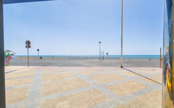 Resale - Apartment -
Torrevieja - Playa de los Locos