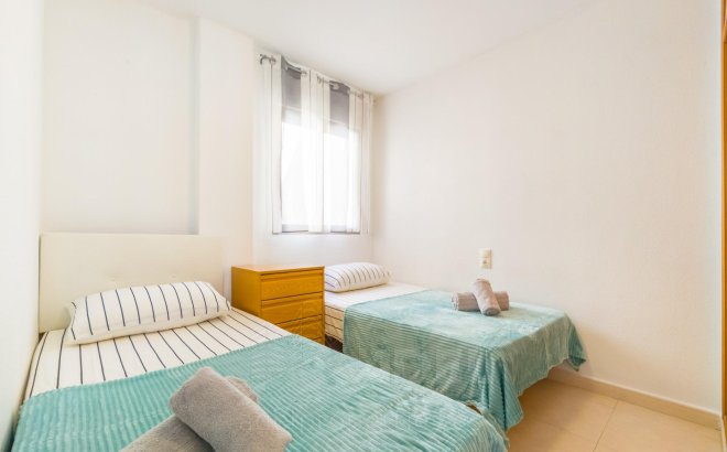 Resale - Apartment -
Torrevieja - Playa de los Locos