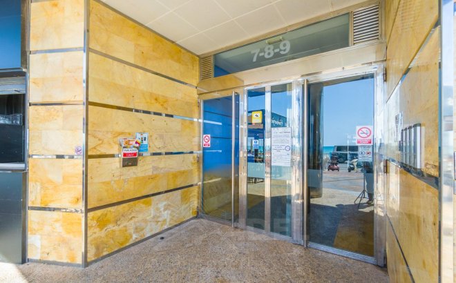 Resale - Apartment -
Torrevieja - Playa de los Locos