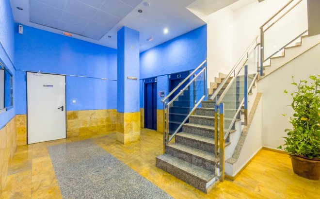 Resale - Apartment -
Torrevieja - Playa de los Locos