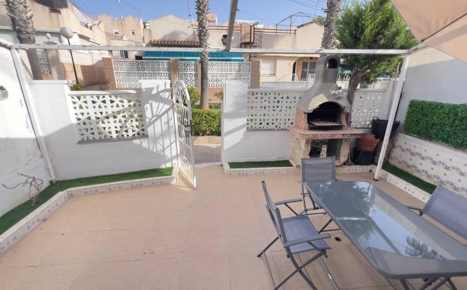 Resale - Bungalow -
Torrevieja - Los Balcones