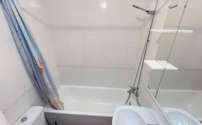 Resale - Bungalow -
Torrevieja - Los Balcones