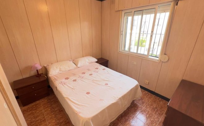 Resale - Bungalow -
Torrevieja - Los Balcones