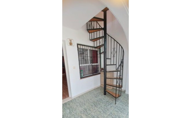 Resale - Bungalow -
Torrevieja - Los Balcones