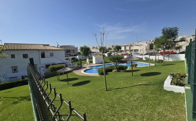 Resale - Bungalow -
Torrevieja - Los Balcones