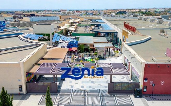 Resale - Bungalow -
Orihuela Costa - Los Altos