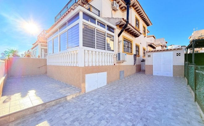 Resale - Town House -
Orihuela Costa - Las Filipinas