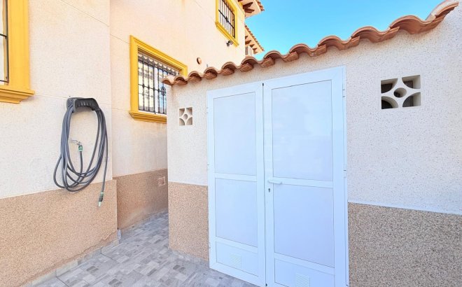 Resale - Town House -
Orihuela Costa - Las Filipinas