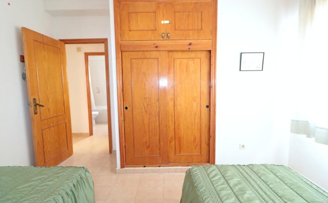 Resale - Bungalow -
Torrevieja - El Acequión - Los Náufragos