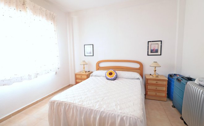 Resale - Bungalow -
Torrevieja - El Acequión - Los Náufragos