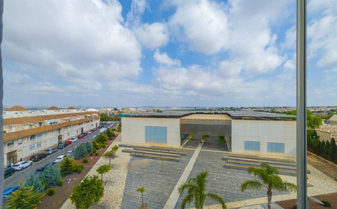 Resale - Apartment -
Torrevieja - Acequion