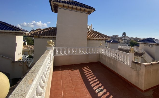 Resale - Villa -
La Zenia - Costa Blanca