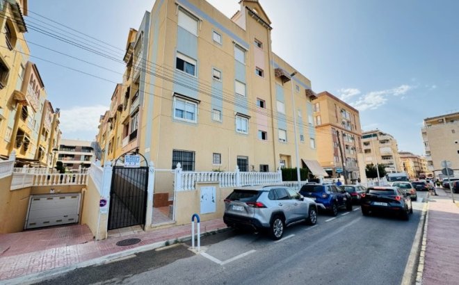 Resale - Apartment -
La Mata - Costa Blanca