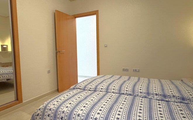 Revente - Appartement -
Torrevieja - El Molino