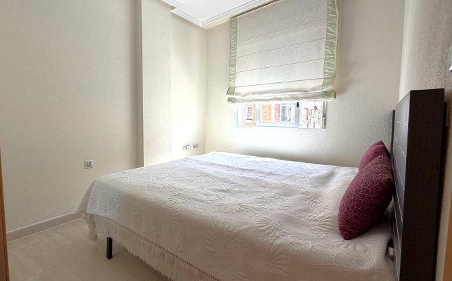 Revente - Appartement -
Torrevieja - El Molino