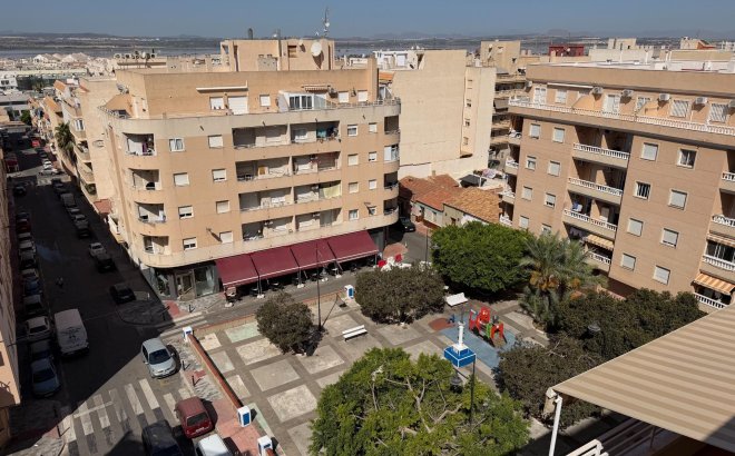 Revente - Appartement -
Torrevieja - El Molino