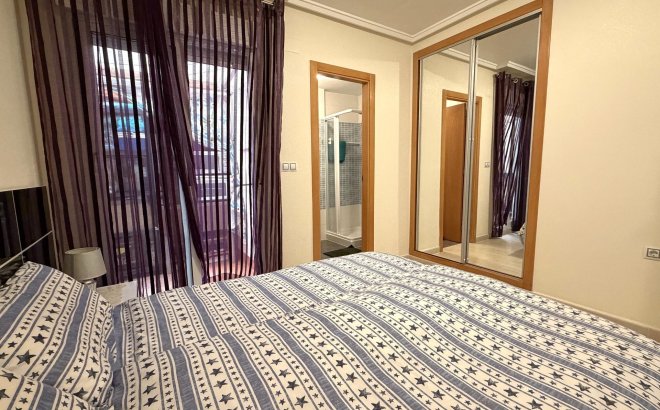 Revente - Appartement -
Torrevieja - El Molino