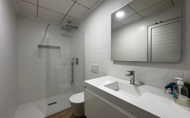 Resale - Villa -
Orihuela Costa - Campoamor