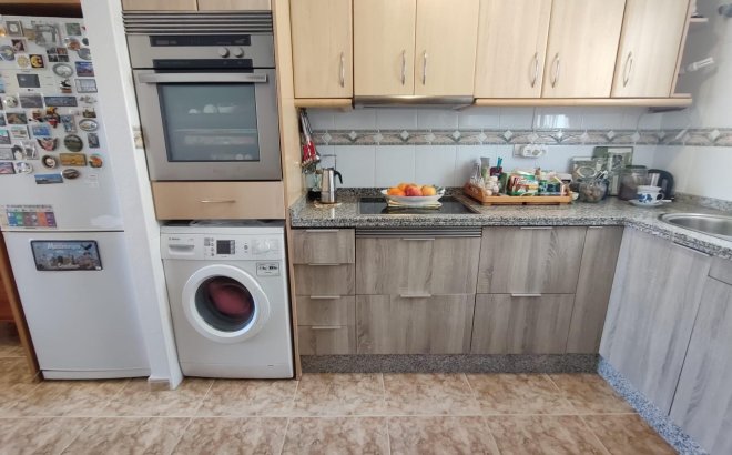 Resale - Penthouse -
Torrevieja - Paseo Maritimo