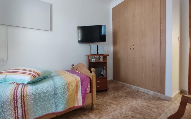 Resale - Penthouse -
Torrevieja - Paseo Maritimo