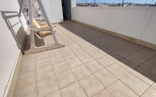 Resale - Penthouse -
Torrevieja - Paseo Maritimo