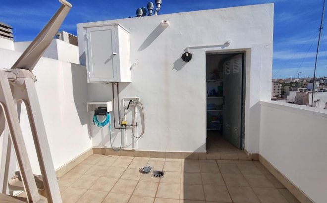 Resale - Penthouse -
Torrevieja - Paseo Maritimo