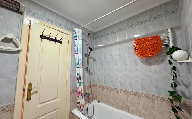 Resale - Apartment -
Torrevieja - Curva Del Palangre