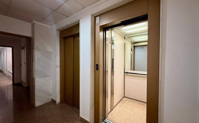 Resale - Apartment -
Torrevieja - Curva Del Palangre