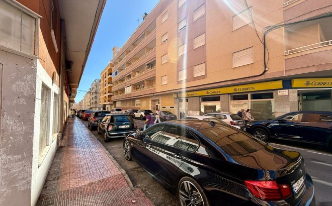 Resale - Apartment -
Torrevieja - Curva Del Palangre