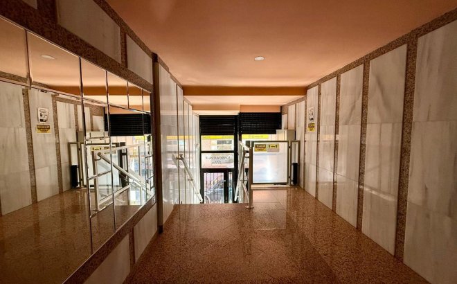 Resale - Apartment -
Torrevieja - Curva Del Palangre