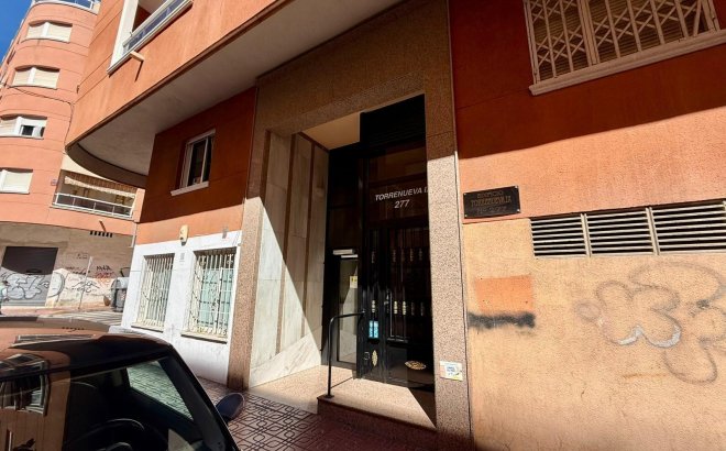Resale - Apartment -
Torrevieja - Curva Del Palangre