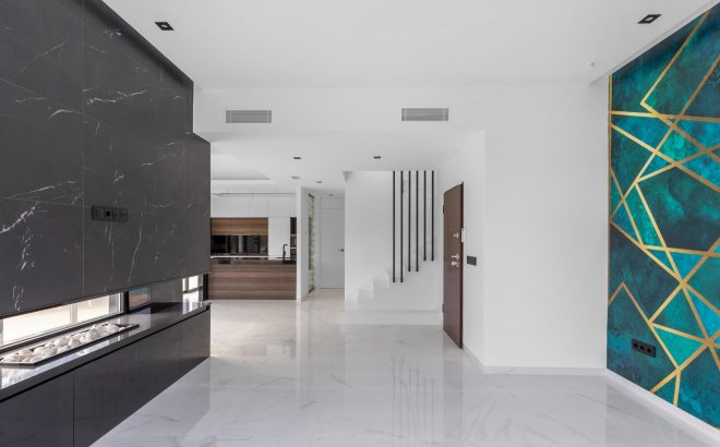 Resale - Villa -
Torrevieja - Torreta Florida