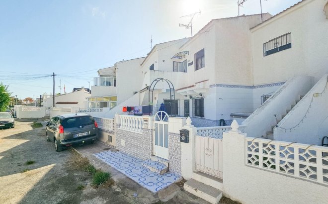 Resale - Bungalow -
Torrevieja - Torretas