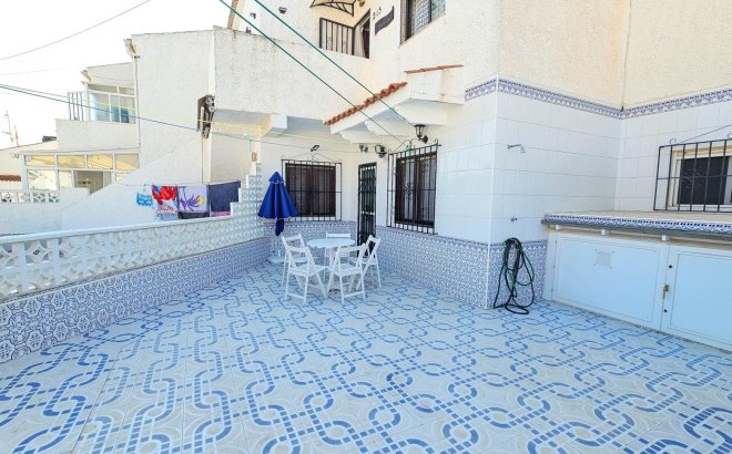 Resale - Bungalow -
Torrevieja - Torretas