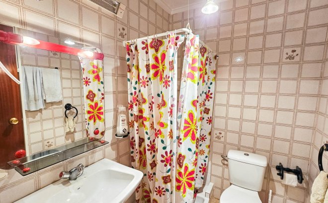Resale - Bungalow -
Torrevieja - Torretas