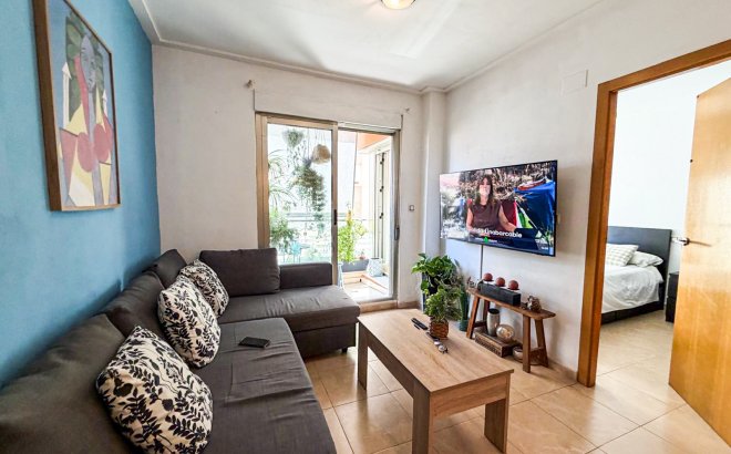 Resale - Apartment -
Torrevieja - Costa Blanca