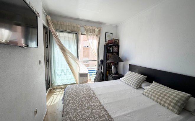 Resale - Apartment -
Torrevieja - Costa Blanca