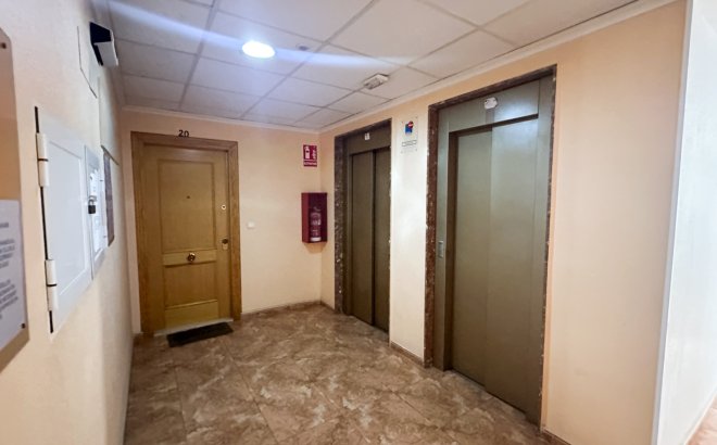 Resale - Apartment -
Torrevieja - Costa Blanca