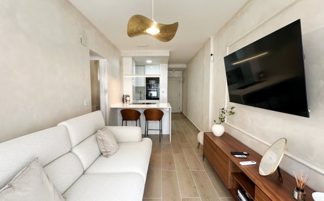Resale - Apartment -
Torrevieja - Costa Blanca