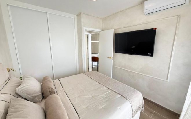 Resale - Apartment -
Torrevieja - Costa Blanca