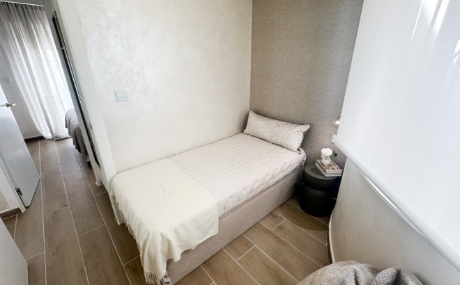 Resale - Apartment -
Torrevieja - Costa Blanca